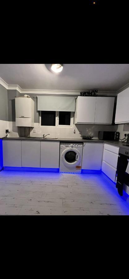 Lovely, Two Bedroom Apartment Central Location 伦敦 外观 照片